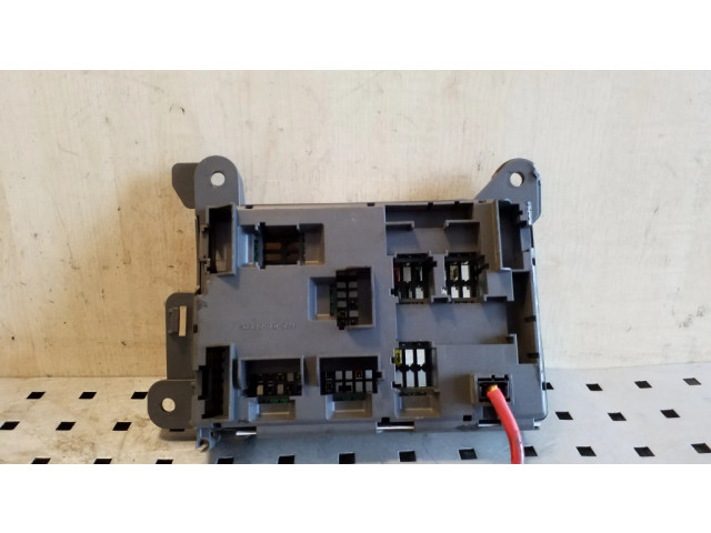 Pojistková skříňka B010105300, 6931687 BMW X6 E71 2011