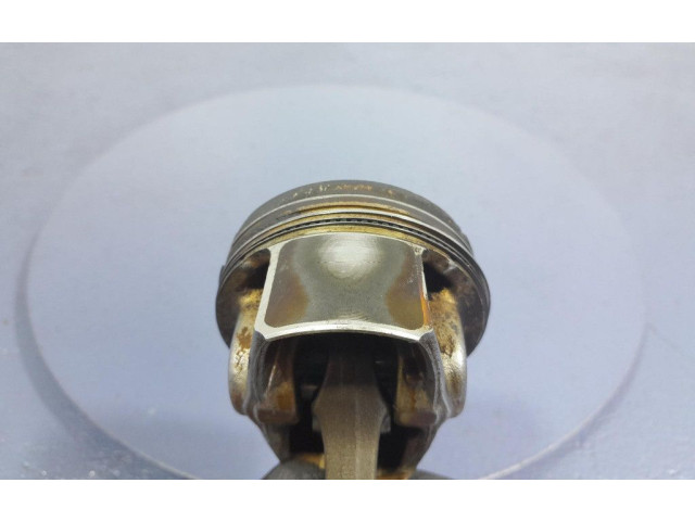 Поршень Skoda Octavia Mk3 (5E)