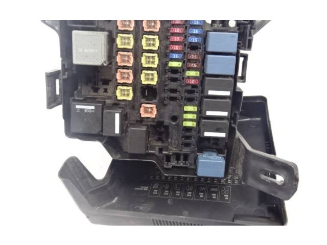 Pojistková skříňka Ford Fiesta 2010