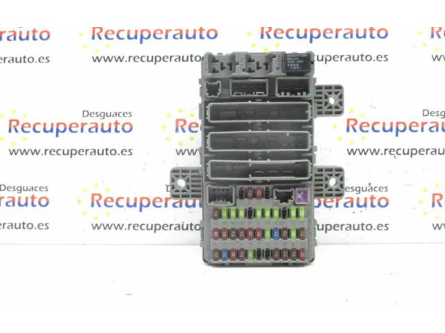   Pojistková skříňka SMGG041   Honda Civic 2009