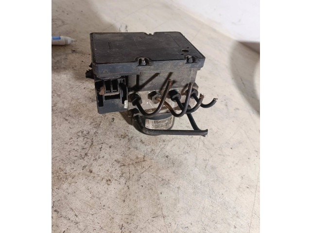 Блок АБС 8671224, 02W231   Volvo  V70  2000 - 2004 года