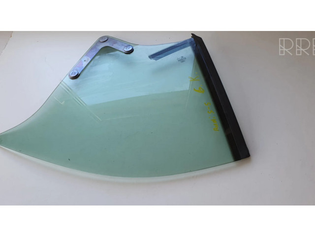 Основное стекло задних дверей