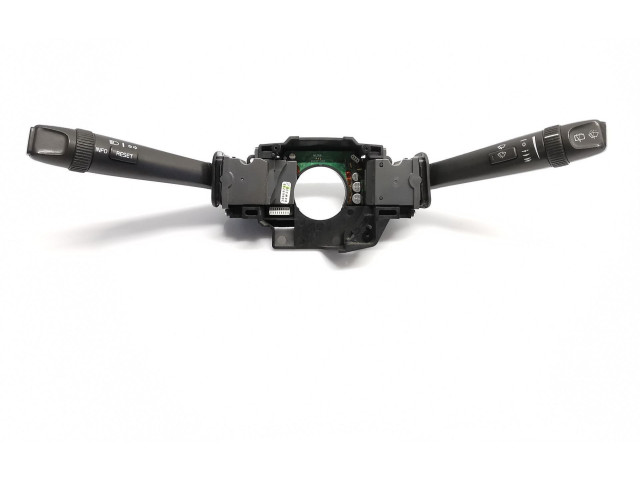 Ручка стеклоочистителей 30669757 Volvo V70