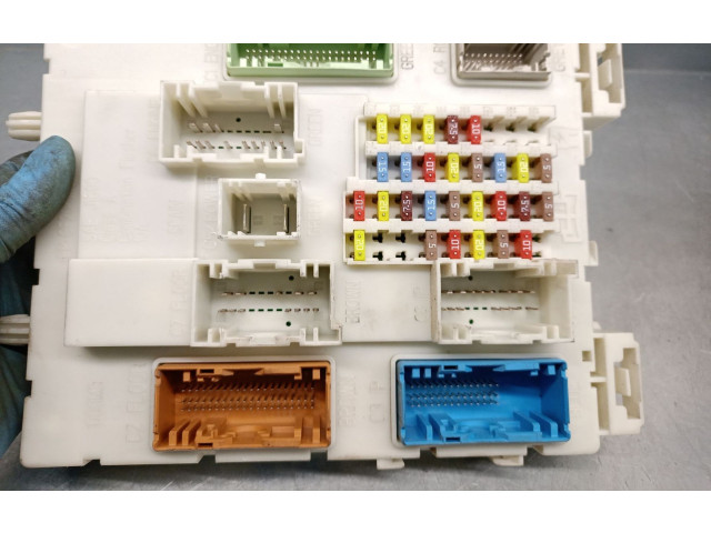 Pojistková skříňka Řídící jednotka BSM BV6N14A073FU Ford C-MAX II 2013