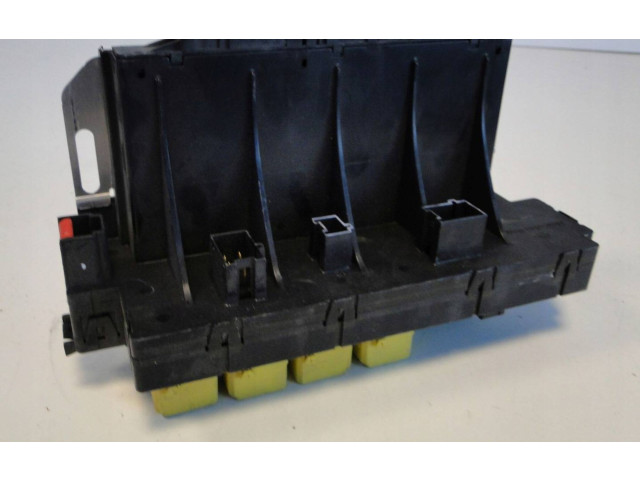 Блок предохранителей A2305454632 Mercedes-Benz SL R230