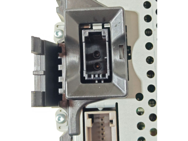 Přístrojová deska  Volkswagen Touareg II 2014 7P6920880D, 7P6920880  