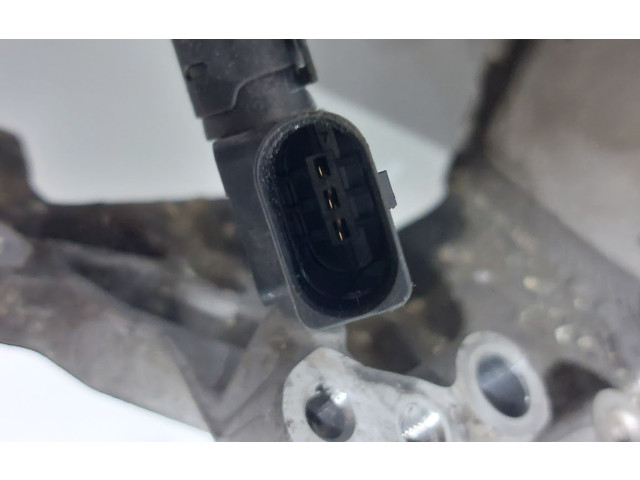 Интеркулер 04L129766Q, 04L129766Q Volkswagen e-Golf