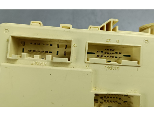 Блок предохранителей 8219036240   SsangYong Rexton    