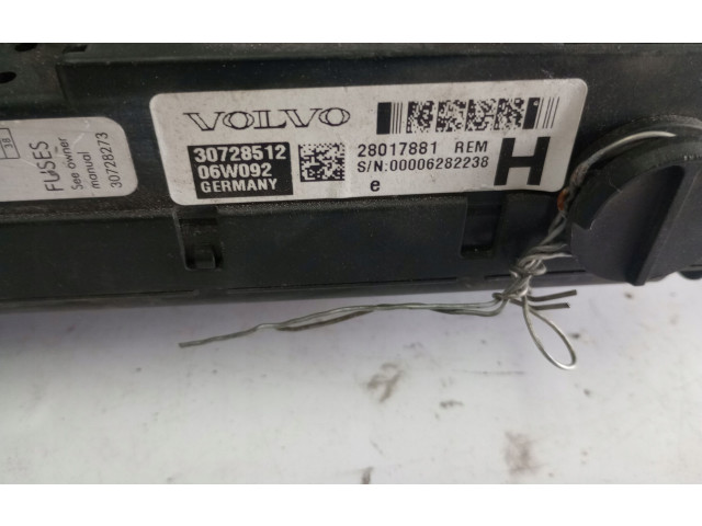 Блок предохранителей 30728512, 30728512 Volvo XC90