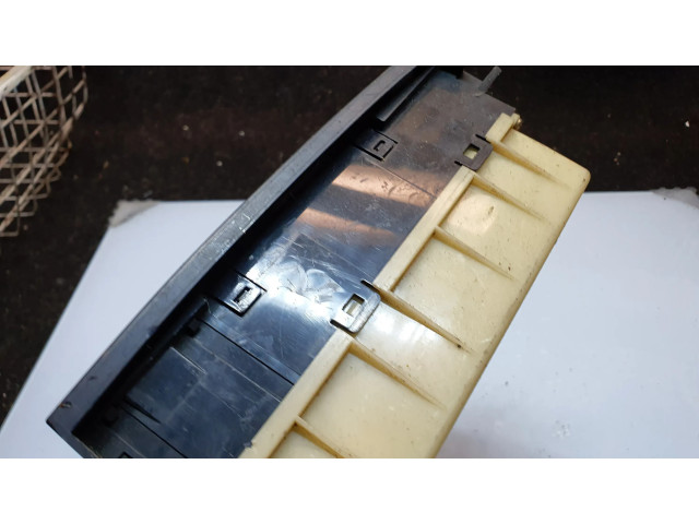 Блок управления климат-контролем PB05CB82C Mazda Premacy