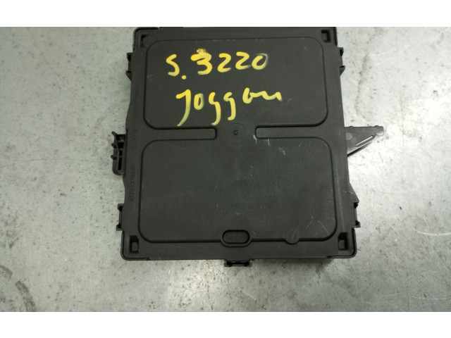 Блок комфорта 284B29732R, A3C1092590000   Dacia Jogger   