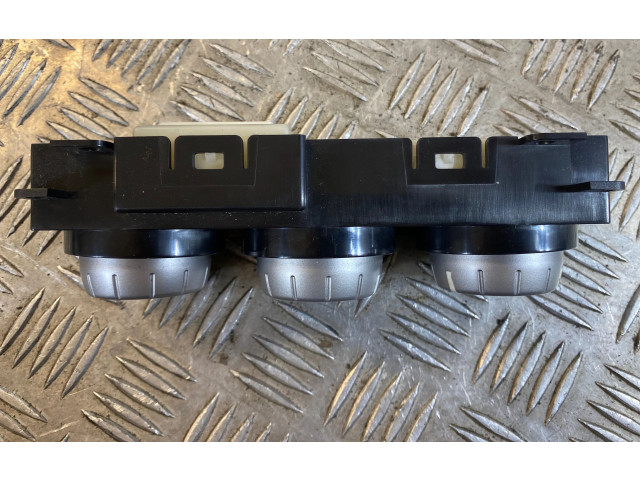 Блок управления климат-контролем 27500CC000, C4Y23   Nissan Murano Z50