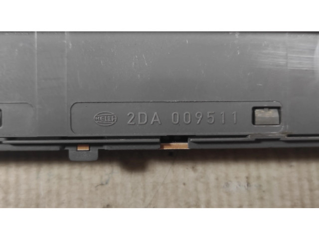 Дополнительный стоп сигнал Volkswagen Crafter A9068200456, 2DA009511 