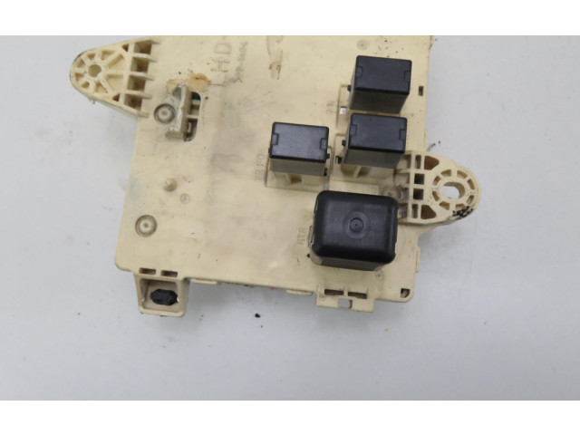 Блок предохранителей     Lexus IS 200-300    