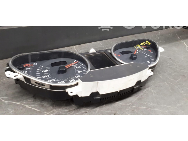 Панель приборов 4f0920980m   Audi A6 S6 C4 4A       