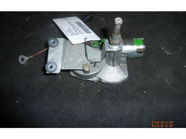 Моторчик заднего дворника 90482010    Opel Tigra A