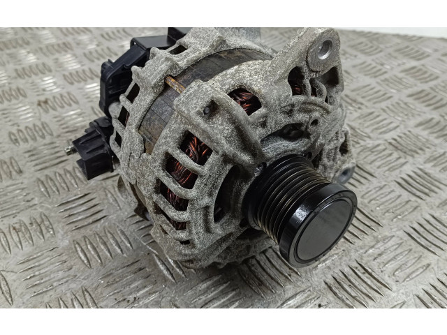 Генератор 231002175R Dacia Jogger