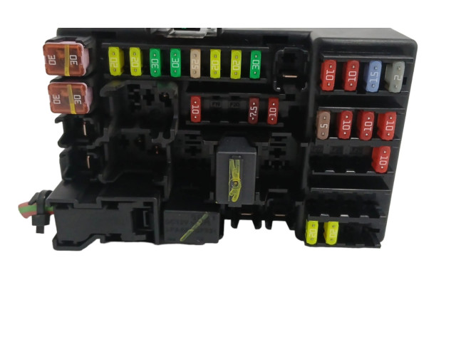 Pojistková skříňka Řídící jednotka BSM Opel Adam 2016