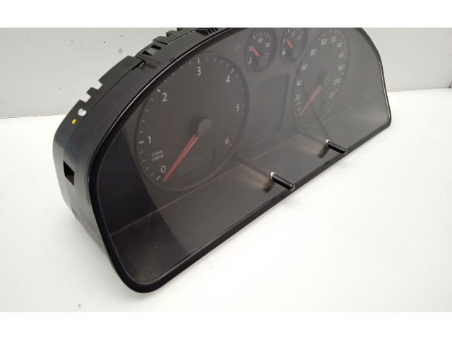 Geschwindigkeitsmesser Cockpit 88311346   Volkswagen Transporter - Caravelle T5       