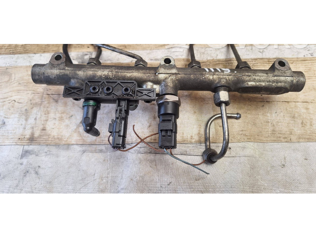 Vstřikovací lišta Peugeot 807