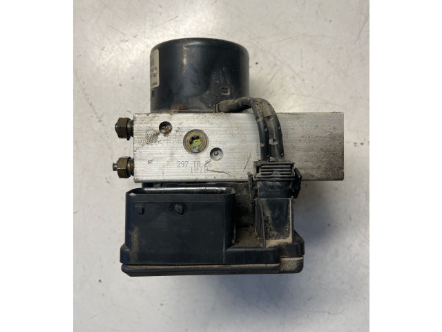 Блок АБС 8619538, TKR0K07N77 Volvo V70 2000 - 2004 года