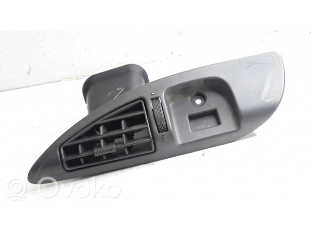 Задняя воздушная решётка