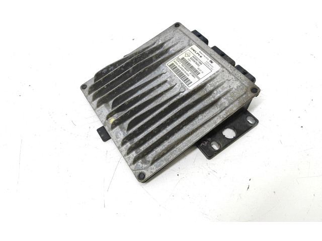 Блок управления двигателя 8200911566, 8200976242   Renault Twingo II