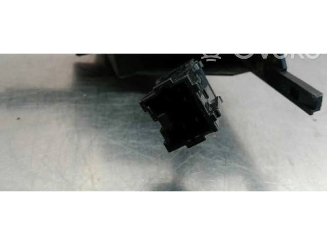 Блок управления двигателя    Mitsubishi Montero