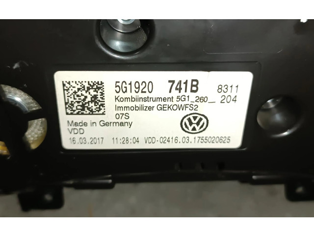 Панель приборов 5G1920741B   Volkswagen Golf VII       