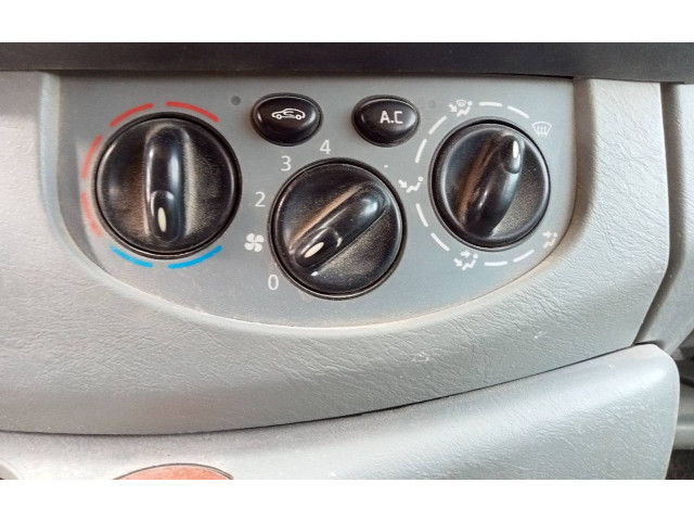 Vstřikovací lišta Nissan Primastar M9R