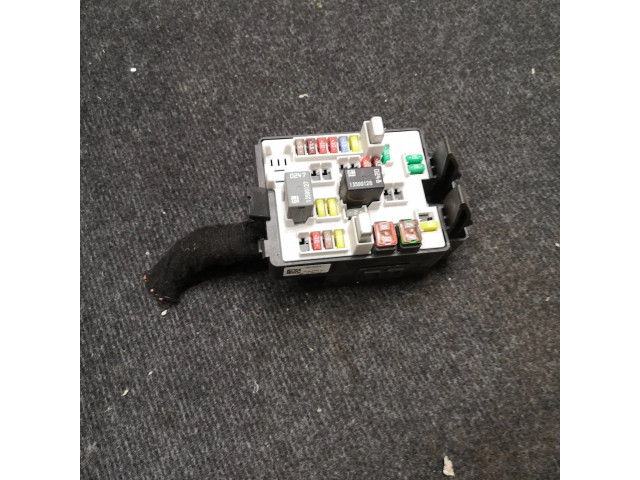 Блок предохранителей 13676641, 18101049501 Chevrolet Camaro