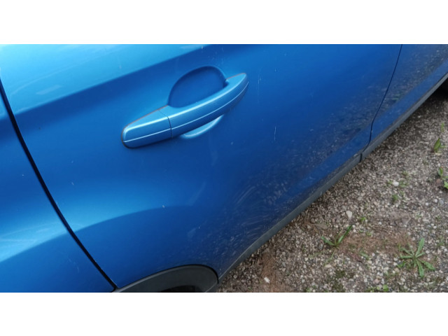 Задняя дверь