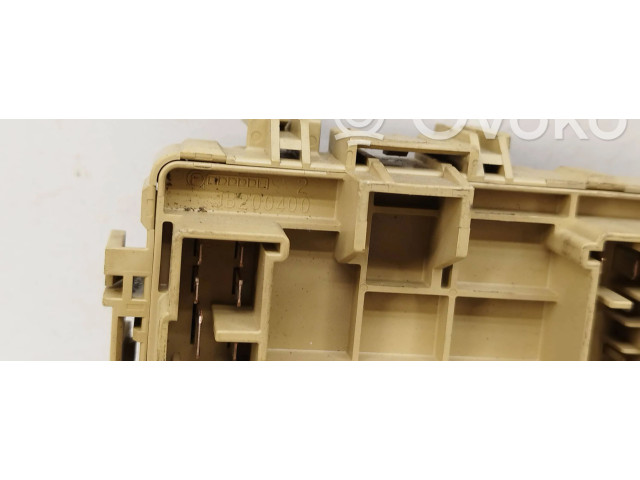 Блок предохранителей  JB200400, 990423   Subaru Forester SF    