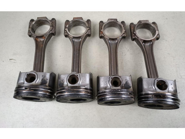 Píst Volkswagen Caddy