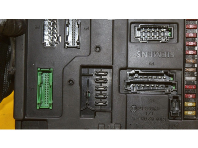 Pojistková skříňka Seat Alhambra (Mk1) 2003