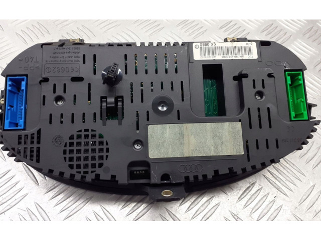 Панель приборов 8Z0820901 Audi A2