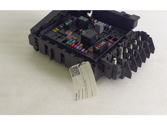 Pojistková skříňka 85136925, 220470261 Chevrolet Camaro 2022