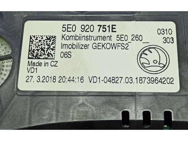 Панель приборов 5E0920751E, 5E0920751   Skoda Octavia Mk3 (5E)       