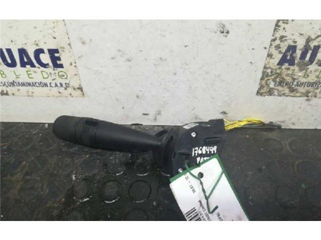 Включатель стеклоочистителей Jeep Patriot