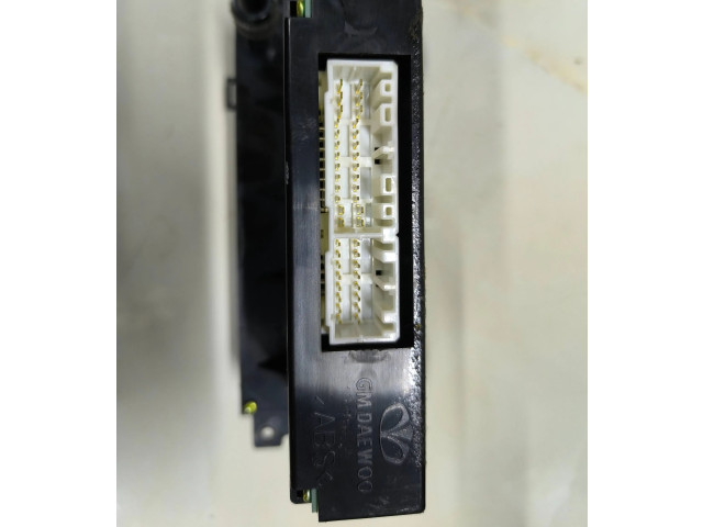 Блок управления климат-контролем 20992735, 0992735 Chevrolet Captiva