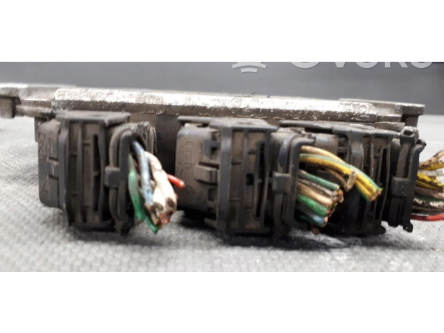 Блок управления двигателем Блок управления 0281010592 Peugeot 306