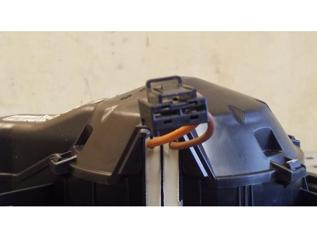 Вентилятор печки    T1014423G   BMW 3 F30 F35 F31