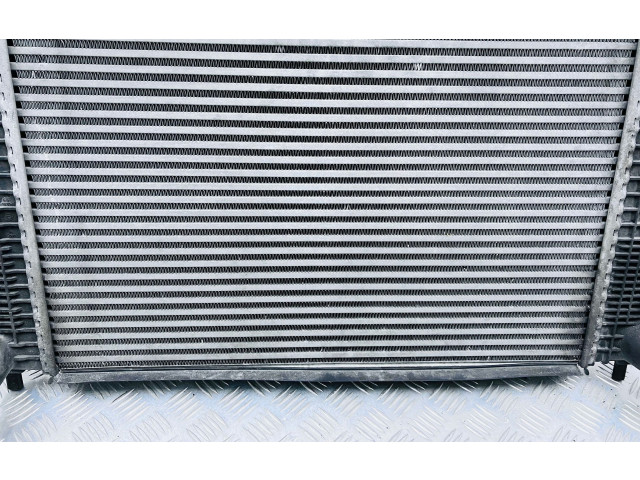 Интеркулер  1K0121345M   Audi TT TTS Mk2 