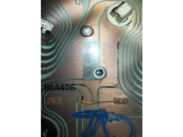 Панель приборов 7700410432, 216158599   Renault Clio II       