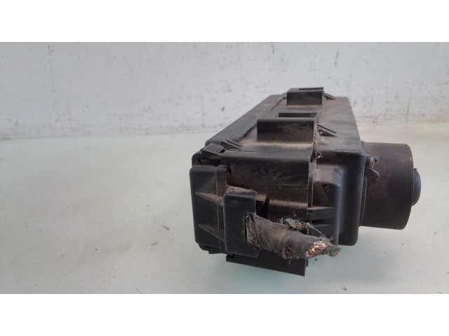 Блок предохранителей Jeep Grand Cherokee (WJ)