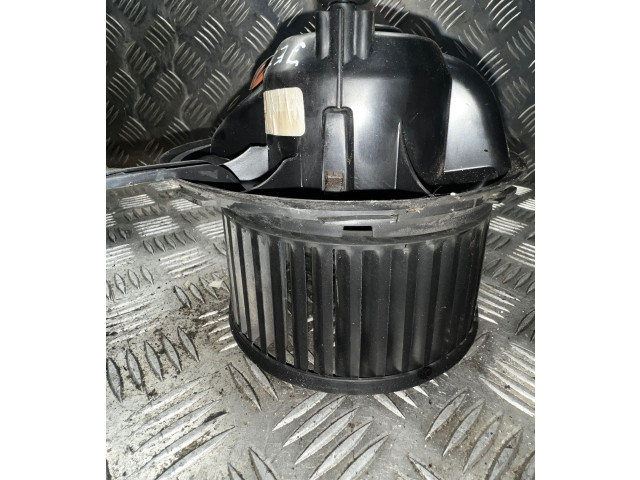 Вентилятор печки F011500045, 2468105382 Volkswagen Jetta V