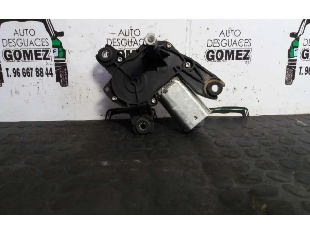 Моторчик заднего дворника 09225634    Opel Combo C