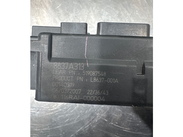 Блок предохранителей 8637A313, 519087548 Mitsubishi Outlander
