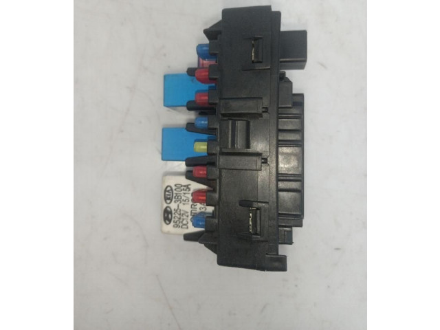 Блок предохранителей 9195-00000   KIA Ceed    