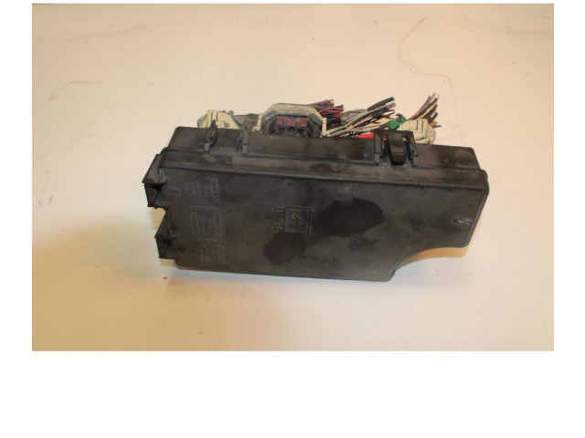 Блок предохранителей 8IG1F2L1 Jeep Patriot